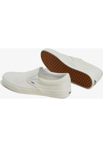Classic Slip-On.-