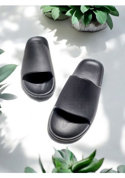 Yazlık Eva Kaydırmaz Taban Islak Zemin Terlik