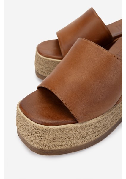 Kadın Deri Siyah Topuklu Terlik 1141 648 Sıkınos 6-0 Byn Trlk Y25 Black modelleri