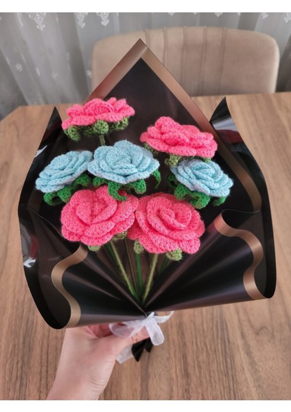 Örgü Çiçek Buketi, Koyu Pembe-Mavi Karışık Örgü Gül Buketi, Anneler Günü, Sevgililer Günü, Özel Günler Hediye Yapay Çiçek, Gıftandflowers