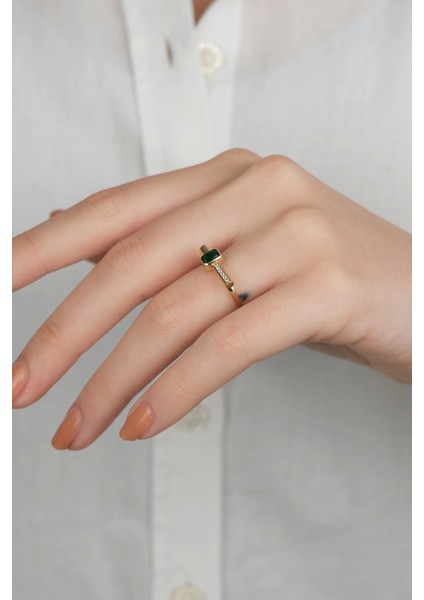 14 Ayar Ayar Yeşil Taşlı Tasarım Yüzük 901