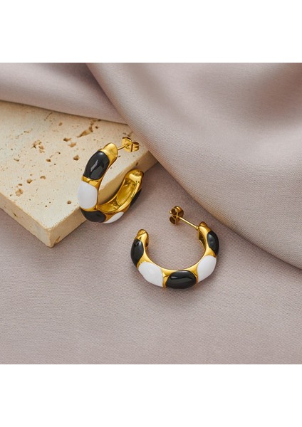 Petrol, Merdiven Çelik Kulakları (Yurt Dışından)