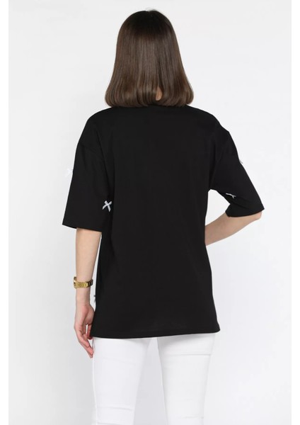 Kadın Bisiklet Yaka Fiyonklu Tişört P-00016629 modelleri