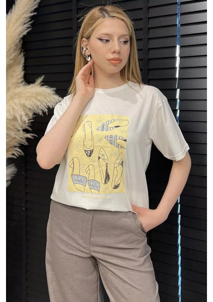 Kadın Bisiklet Yaka Taş Işlemeli Baskılı Kadın Tişört P-00016725