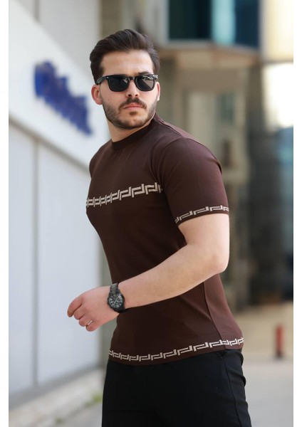 Desenli Polyemit Triko Tişört (Manken BOY:187 Kilo:85 Beden:l)