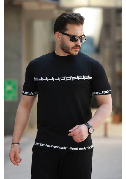 Desenli Polyemit Triko Tişört (Manken BOY:187 Kilo:85 Beden:l)