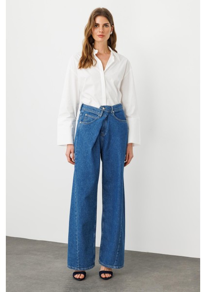 Mavi Önden Çapraz Düğme Detaylı Yüksek Bel Wide Leg Jean modelleri
