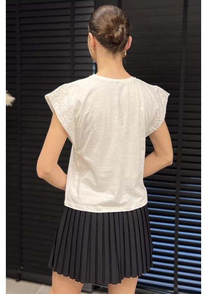 Kadın Bisiklet Yaka Kol Dantel Işlemeli Tişört P-00016466 modelleri