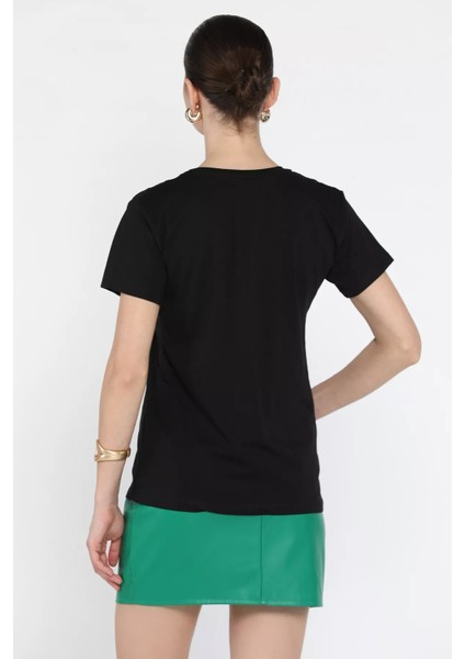 Kadın Dantel Işlemeli Bisiklet Yaka Tişört P-00016468 modelleri