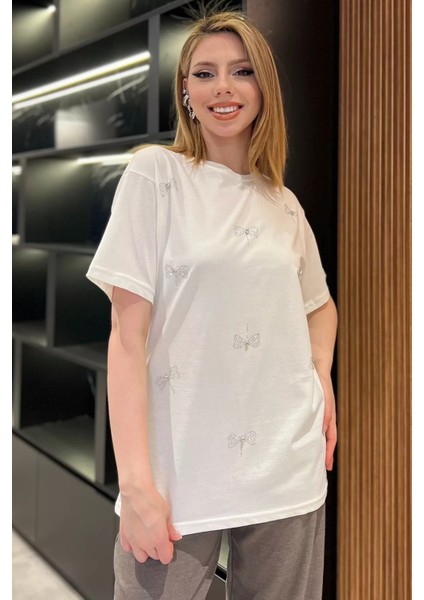 Fiyonk Taşlı Bisiklet Yaka Kadın Tişört P-00016716