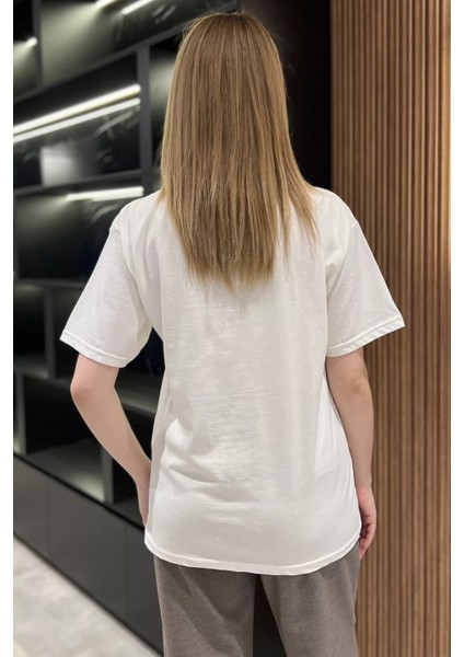 Bisiklet Yaka Ön Taşlı Kadın Tişört P-00016720 modelleri