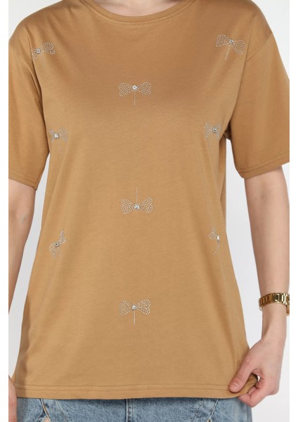 Fiyonk Taşlı Bisiklet Yaka Kadın Tişört P-00016716 fırsatları