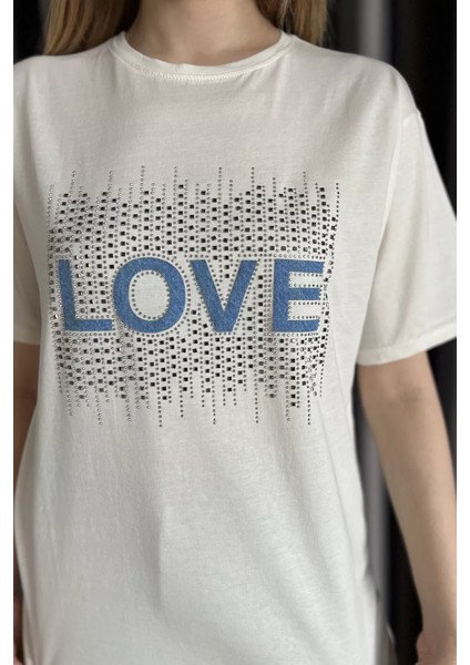 Love Taşlı Bisiklet Yaka Kadın Tişört P-00016715 fırsatları