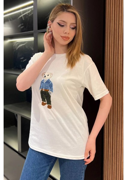 Bisiklet Yaka Aplikeli Kadın Tişört P-00016707