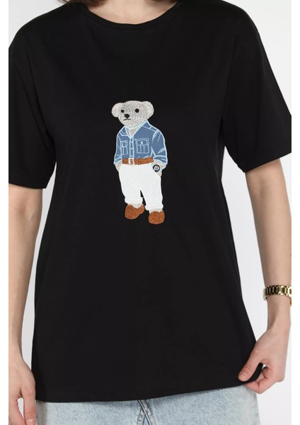 Bisiklet Yaka Aplikeli Kadın Tişört P-00016707 fırsatları