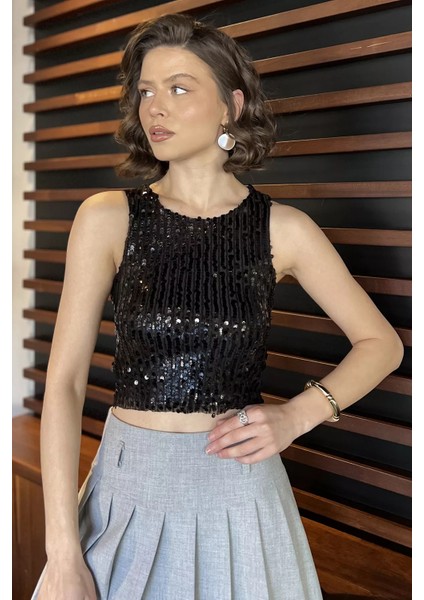 Kadın Pul Payetli Sıfır Kol Bluz P-00016478