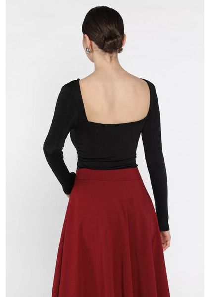 Kadın Sırt Dekolteli Alttan Çıtçıtlı Bodysuit P-00016033