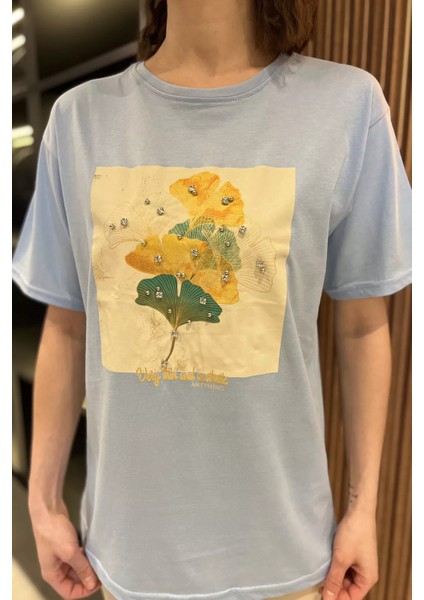 Bisiklet Yaka Baskılı Taşlı Kadın Tişört P-00016694 fırsatları