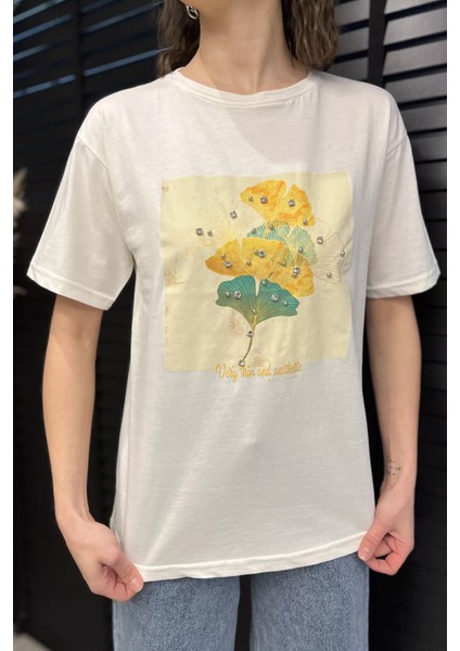 Bisiklet Yaka Baskılı Taşlı Kadın Tişört P-00016694 fırsatları