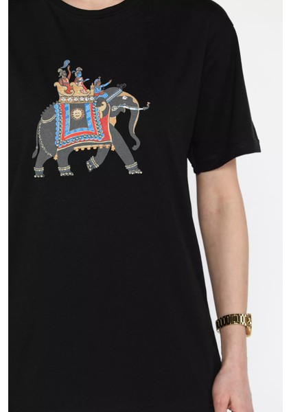 Baskılı Taşlı Kadın Tişört P-00016692 fırsatları