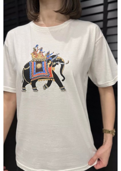 Baskılı Taşlı Kadın Tişört P-00016692 fırsatları