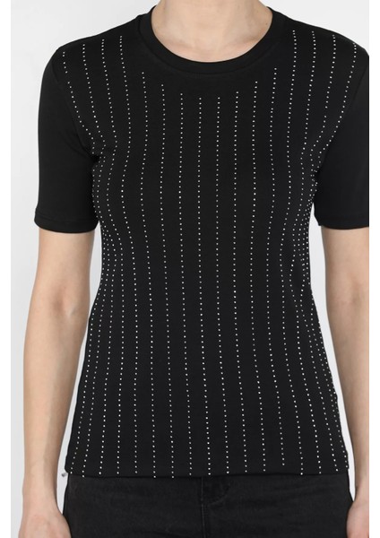 Kadın Bisiklet Yaka Taş Işlemeli Likralı Bluz P-00016687 fırsatları