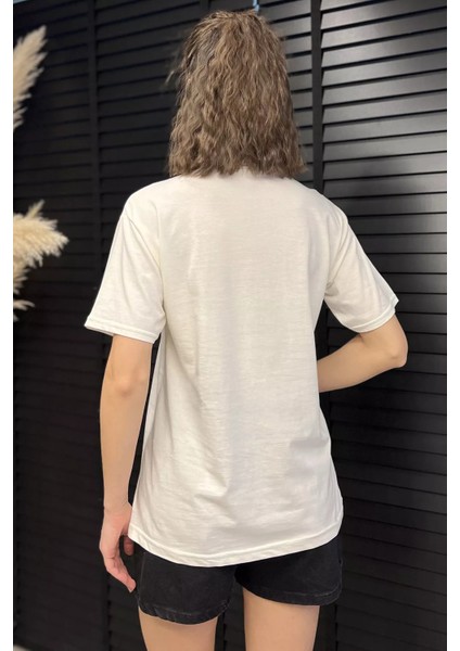 Bisiklet Yaka Taş Detaylı Baskılı Kadın Tişört P-00016697 modelleri