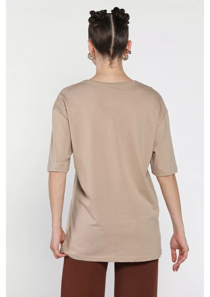 Kadın Bisiklet Yaka Ön Baskılı Tişört P-00016162 modelleri