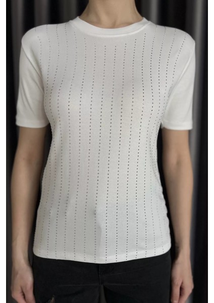 Kadın Bisiklet Yaka Taş Işlemeli Likralı Bluz P-00016687 fırsatları