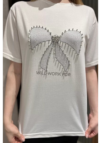 Kurdele Taşlı Bisiklet Yaka Kadın Tişört P-00016714 fırsatları