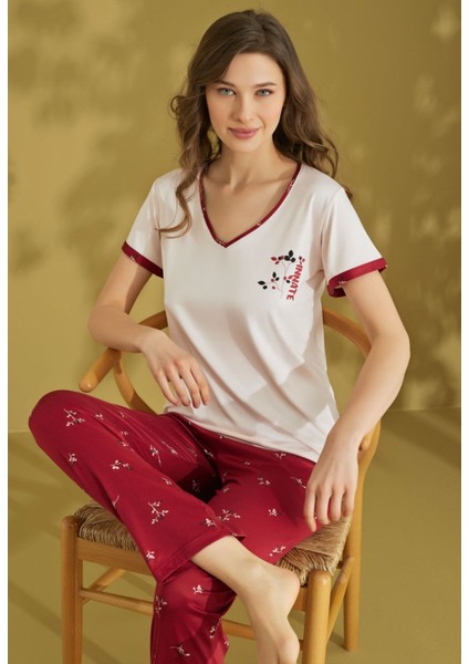 Kadın Desenli V Yaka Düğmesiz Yazlık Viskon Kısa Kol Pijama Takımı