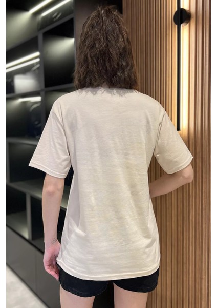 Kurdele Taşlı Bisiklet Yaka Kadın Tişört P-00016714 modelleri