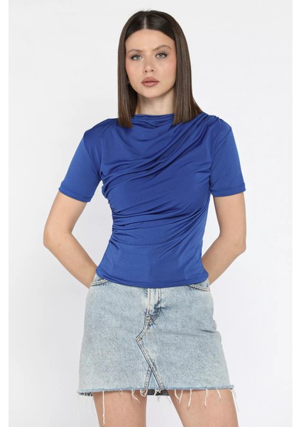 Kadın Omuz ve Bel Drapeli Kısa Kol Bluz P-00016374