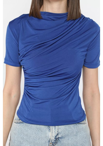 Kadın Omuz ve Bel Drapeli Kısa Kol Bluz P-00016374