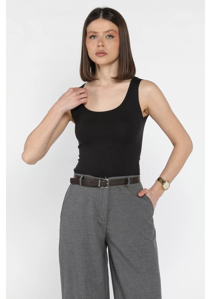 Kadın Modal Kumaş Sıfır Kol Likralı Crop Top Bluz P-00016648