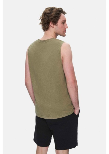 Elton Koyu Haki Bisiklet Yaka Sıfır Kol Yıkamalı Baskılı Oversize Erkek Tshirt