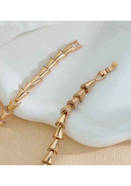 Kolye 18 Kaltın Kaplama Kubik Şık Tasarım Kolye fiyatları