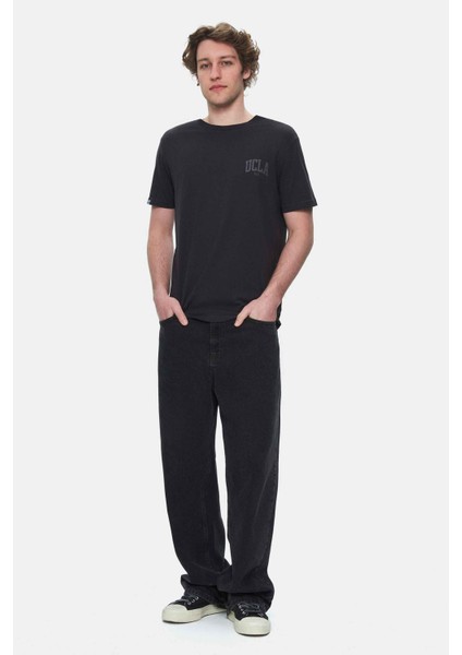 Tatum Siyah Bisiklet Yaka Baskılı Standard Fit Erkek Tshirt fırsatları