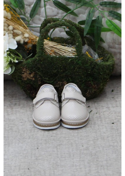 Erkek Çocuk Klasik Ayakkabı Suni Deri Düz Taban Bantlı Tasarım 33 Numara fiyatları