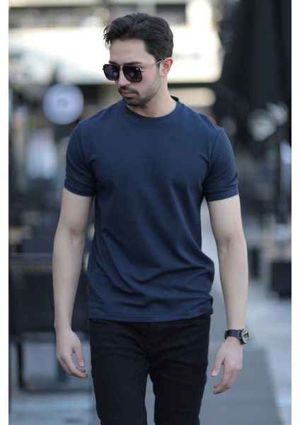 Erkek Bisiklet Yaka Dokulu Pamuklu T-Shirt Lacivert - 2639 fırsatları