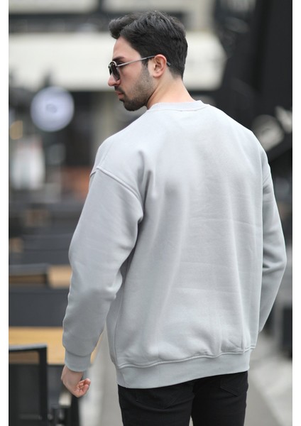 Erkek Bisiklet Yaka Marka Baskılı Üç Iplik Şardonlu Sweatshirt Açık Gri - 5255-1 modelleri