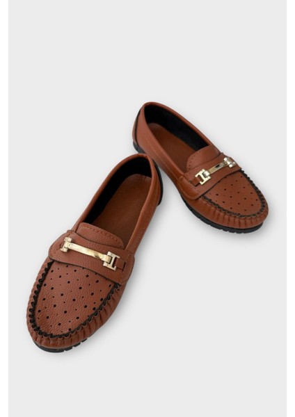 Kadın Delikli Tokalı Babet Ayakkabı TABA modelleri