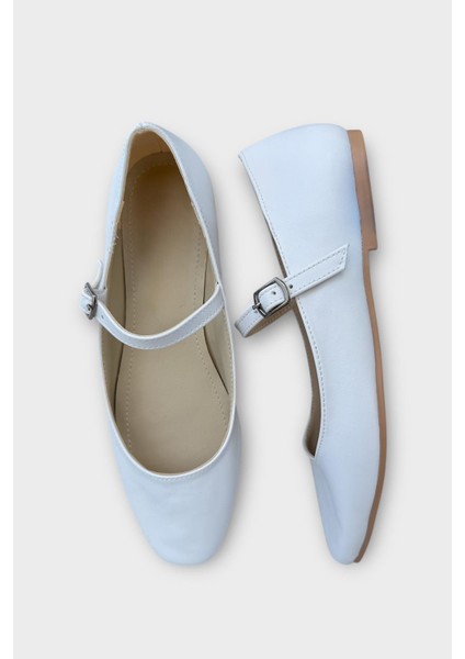 Kadın Kemer Detay Babet Ayakkabı BEYAZ fırsatları