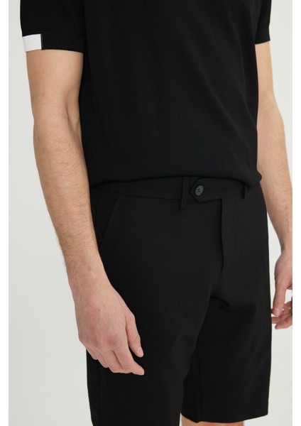 Slim Fit Dar Kesim Gofre Desenli Yan Cepli Travel Şort fırsatları