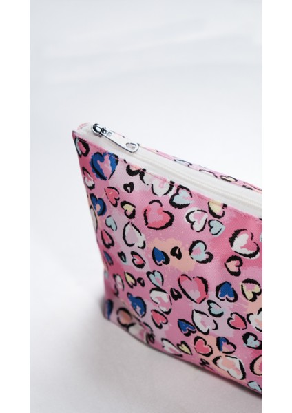 Makyaj Çantası ve Çok Amaçlı El Çantası Kalp Desenli