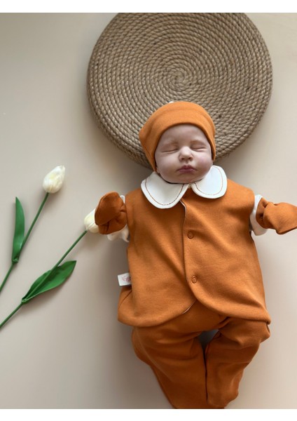 Yelekli Hastane Çıkışı Set - Tarçın / (Yelek, Pantolon, Body, Bere, Eldiven)