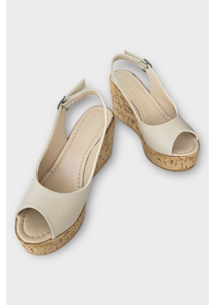 Yandan Tokalı Önü Açık Dolgu Taban Sandalet Ayakkabı Bej