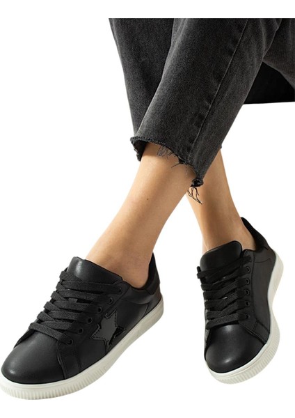 Yıldızlı Spor Kadın Sneaker Ayakkabı SİYAH - BEYAZ fırsatları