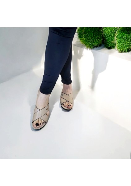 Kadın Günlük Anatomik Cırtlı Ayarlanabilir Ev ve Dışarı Terliği fiyatları