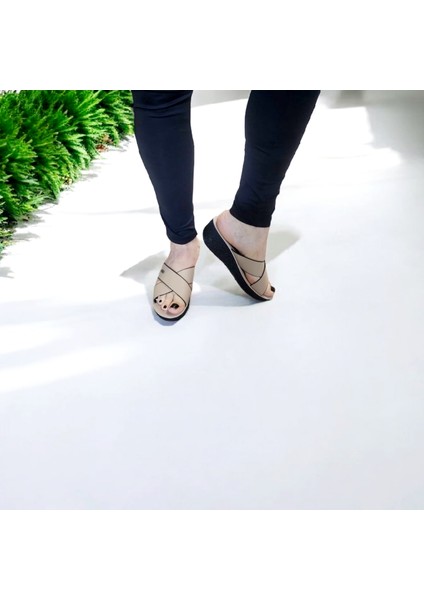 Kadın Günlük Anatomik Cırtlı Ayarlanabilir Ev ve Dışarı Terliği modelleri